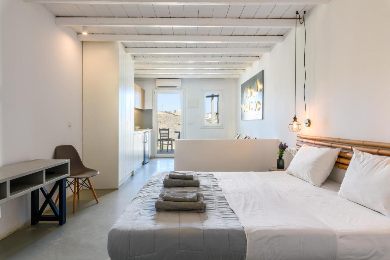 Ultramare Superior Suites With Seaview Mykonos Town Exterior photo