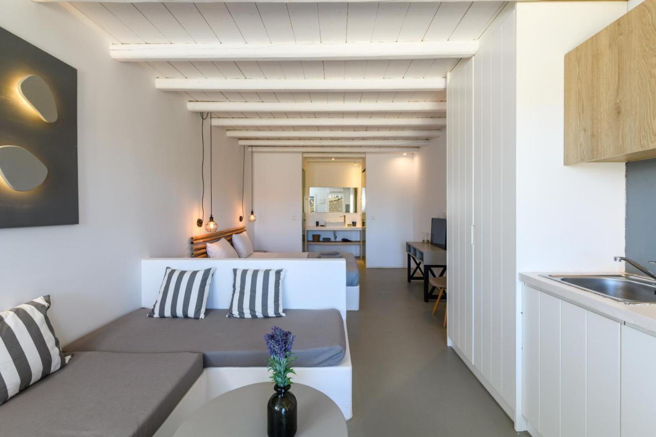 Ultramare Superior Suites With Seaview Mykonos Town Exterior photo